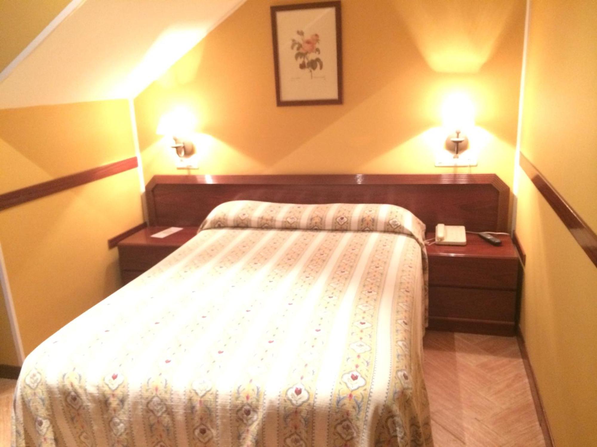 Hotel Nueva Allandesa Pola de Allande Quarto foto